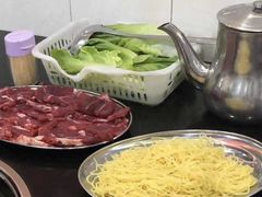 -胡须佬鸡煲四季火锅店(石厦西村直营店)