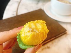 金枕榴莲酥-唐阁海景中餐厅·早茶·粤菜•生日聚餐(海口朗廷酒店)