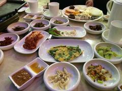 餐前小菜-金顺韩式烤肉·网红烤肉店(广利路店)