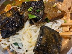 -柳州肥姨妈大骨螺蛳粉(江宁万达店)