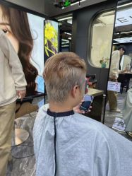 -藤野造型•烫染专业店