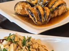 -喜乐餐厅•灯笼虾球首创者•本地小海鲜(二马路店)