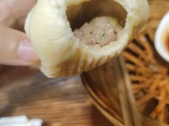 葱肉包-清真石家包子(大皮院总店)