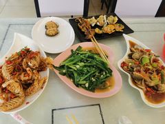 -覃记海鲜美食餐厅