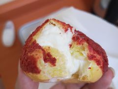 红丝绒酸奶泡芙-拾味中点(泺文路店)
