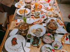 -雍和会海鲜姿造自助(湖东路店)