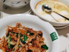 -绿草地·湘菜(悦方ID mall店)