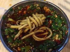 折耳根-牛华八婆麻辣烫(起源店)