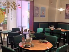 大堂-青年公社烤鸭(宝杨宝龙广场店)