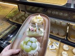 -云顶旋转自助景观餐厅