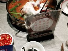 -野山舂·贵州现舂酸汤牛肉(民生路店)