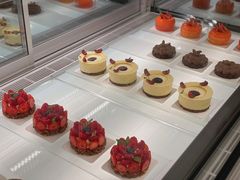 -潮一不贰·法式甜品·生日蛋糕·西式简餐(外滩店)