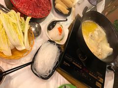 -鲜入围煮花胶鸡海鲜火锅