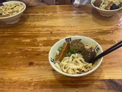 -任记七中刀削面(总店)