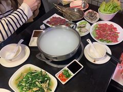 -吉友粥底火锅(方斜路店)