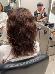 -摩登时代美发沙龙