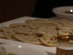 -茅草房·河畔园林火锅