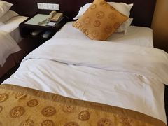 -华雅花园大酒店