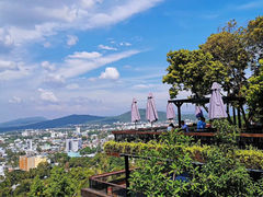 -Chuon Chuon Bistro & Sky Bar