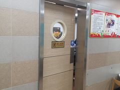 -华莱士·全鸡汉堡(济南大明湖店)