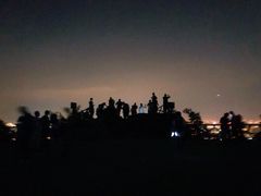 -鬼笑石后山停车场