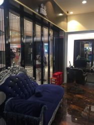 点击看大图 -八佰伴8008星级形象店