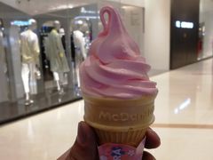 樱花口味圆筒冰淇淋-麦当劳(龙湖时代天街店)