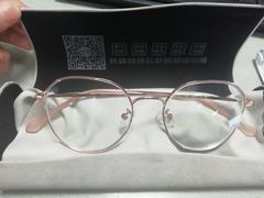 -视野联行眼镜•蔡司•依视路(温江店)