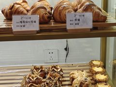 -提亚烘焙·手作面包·生日蛋糕(七星店)