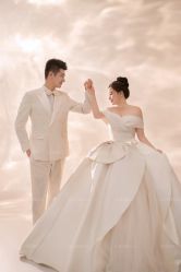 -雪中彩影婚纱摄影·微光艺术中心