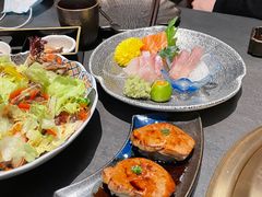 -铭牛烧肉·和牛海鲜自助(高新月牙湖店)