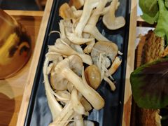 -一朵菌·野生菌探索家火锅(南亚店)