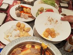 -牛YO寿喜烧·铁板烧和牛火锅自助(市府恒隆店)