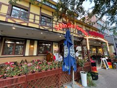 -申德勒加油站餐厅(三里屯北小街店)