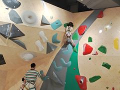 -ROCKPLUS攀岩馆(环宇城店)