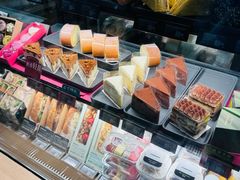 -星巴克(浦东机场T2到达店)
