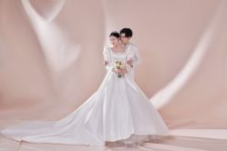 -芭莎视觉婚纱摄影(花溪店)