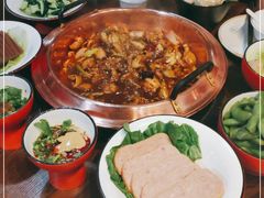 -虾弄弄海派小龙虾·牛羊蝎子火锅