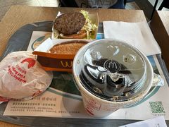 -麦当劳(展览路店)