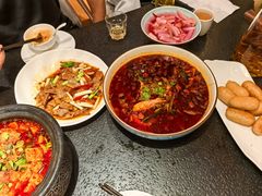 -万重锦·人文川菜馆(骡马市店)