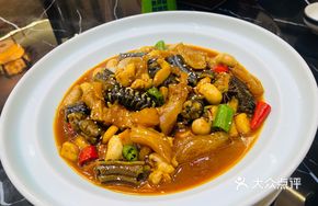Eel and Beef Tendon Stew