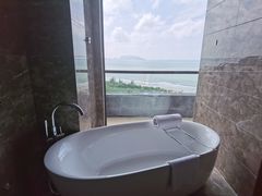 -三亚湾海居铂尔曼度假酒店