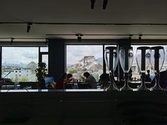 -平措康桑·和牛自助观景餐厅(布达拉宫店)