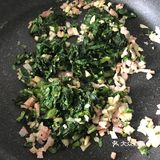 一个人的美食之旅——“莴笋叶炒饭”