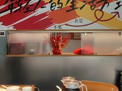 -肥肥虾庄·金牌油焖大虾(汉街SKP店)