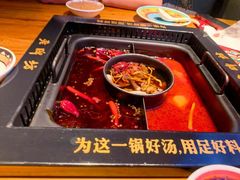 -老牌坊云南鱼豆花火锅(哈西万达店)