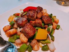 黑椒爆炒雪花牛肉粒-皇朝会.经典传统粤菜(外滩店)