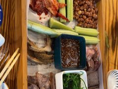 -酱肉小酒馆(梅陇店)