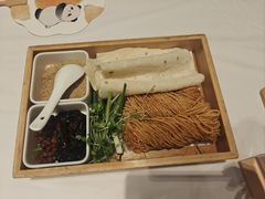 -大张烙馍村·美食地标(泉山店)