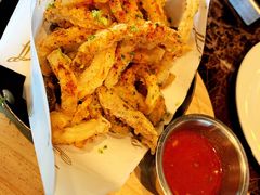 香炸鱿鱼配泰国酸辣汁-Lets burger非常汉堡·环球风味(蓝色港湾店)